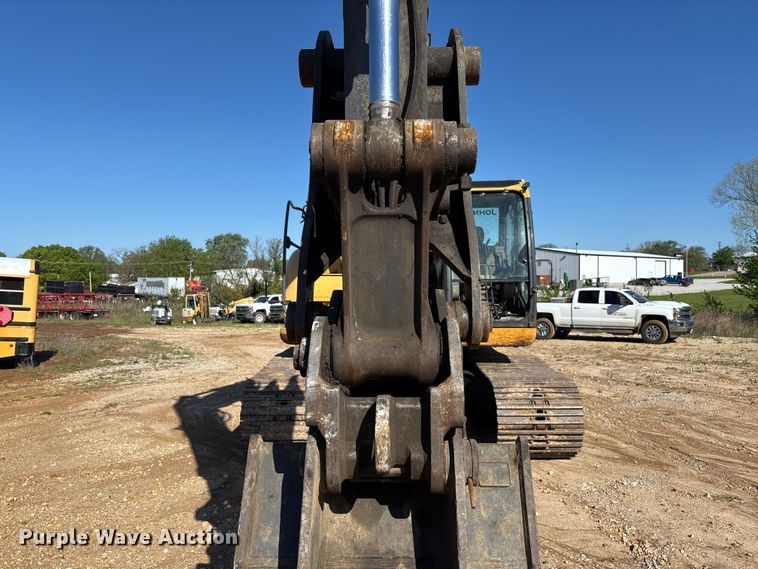 image for item FB3462 2012 John Deere FF225DX excavator