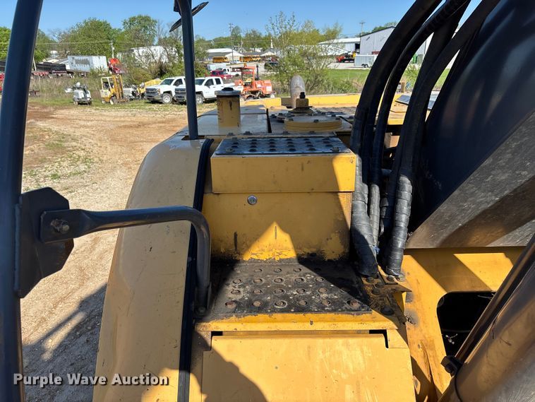 image for item FB3462 2012 John Deere FF225DX excavator