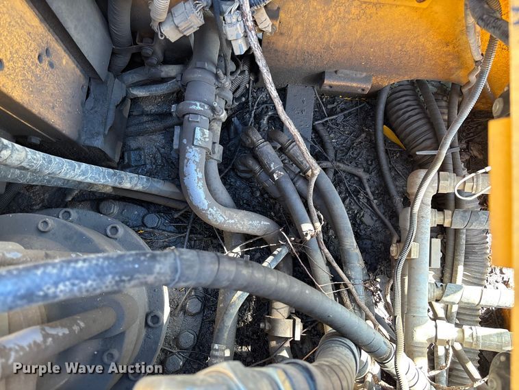 image for item FB3462 2012 John Deere FF225DX excavator