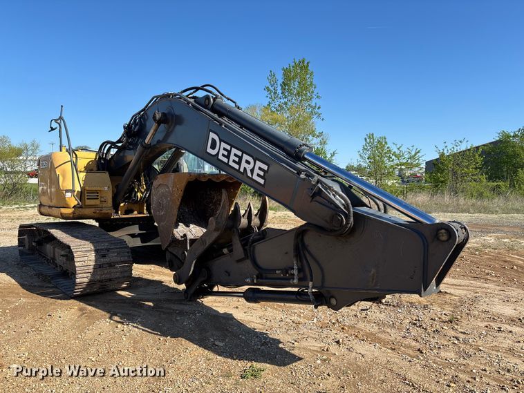 image for item FB3462 2012 John Deere FF225DX excavator