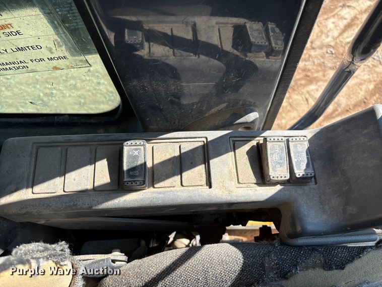 image for item FB3462 2012 John Deere FF225DX excavator