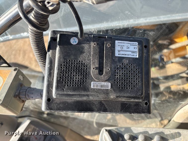 image for item FB3462 2012 John Deere FF225DX excavator