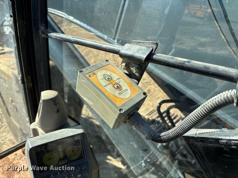 image for item FB3462 2012 John Deere FF225DX excavator