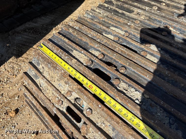image for item FB3462 2012 John Deere FF225DX excavator
