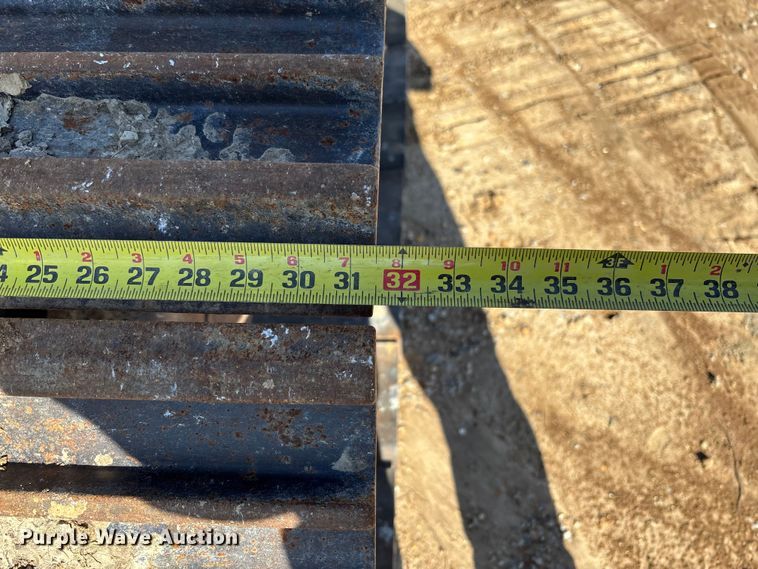 image for item FB3462 2012 John Deere FF225DX excavator
