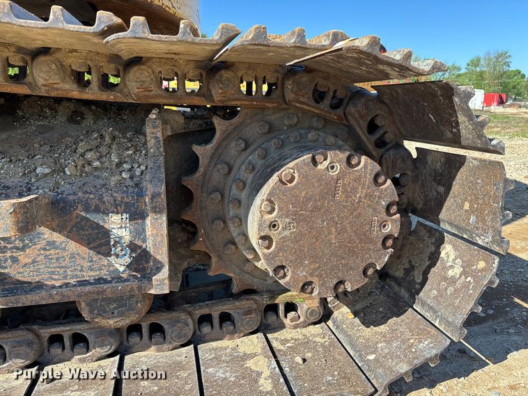 image for item FB3462 2012 John Deere FF225DX excavator