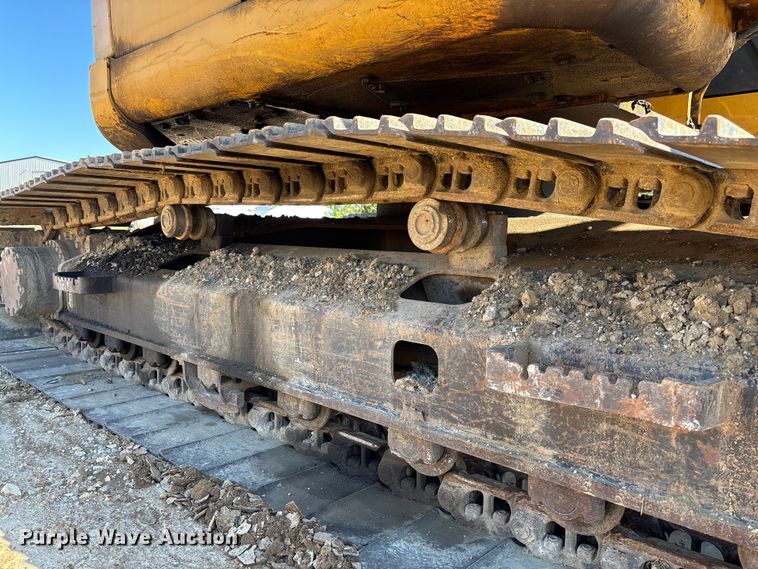 image for item FB3462 2012 John Deere FF225DX excavator