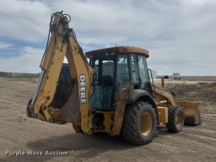 image for item FB7325 2004 John Deere 310SG backhoe