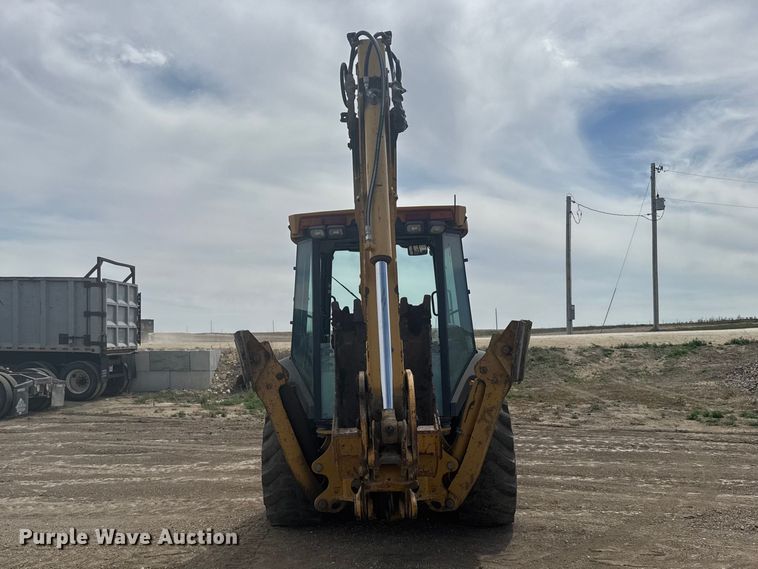 image for item FB7325 2004 John Deere 310SG backhoe