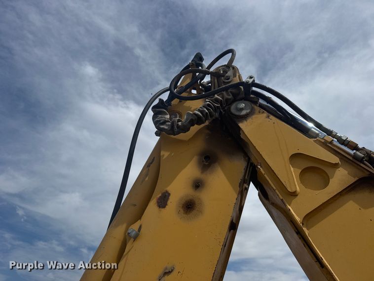 image for item FB7325 2004 John Deere 310SG backhoe