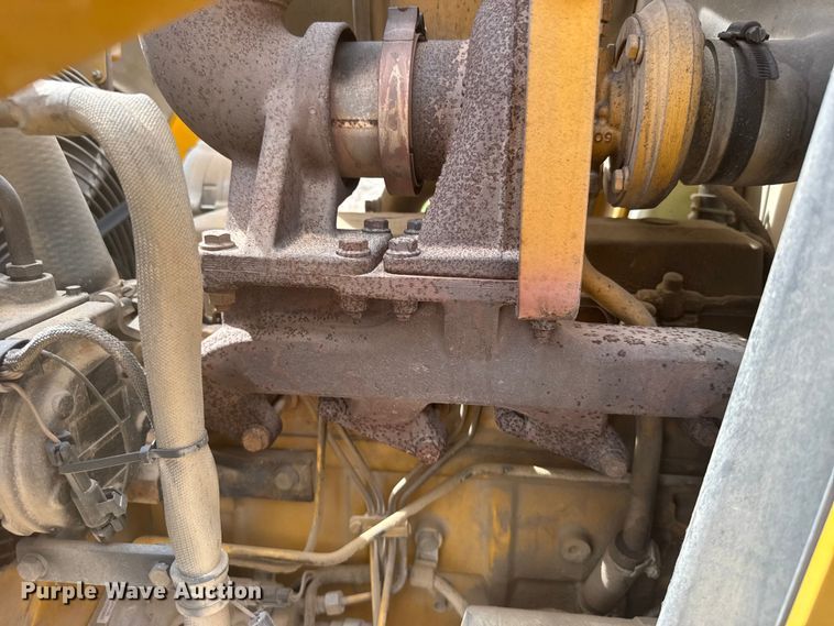 image for item FB7325 2004 John Deere 310SG backhoe