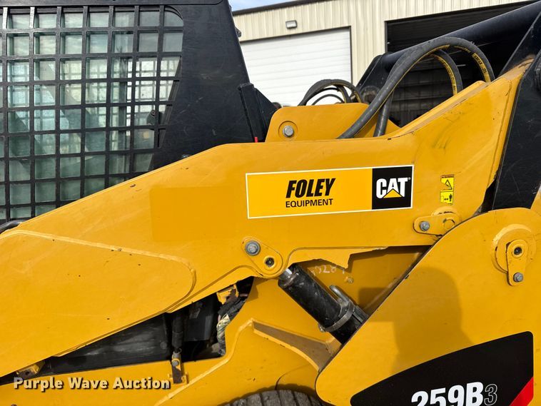 image for item FB7361 2011 Caterpillar 259B3 tracked skid steer loader