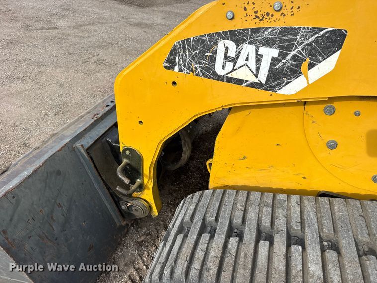 image for item FB7361 2011 Caterpillar 259B3 tracked skid steer loader