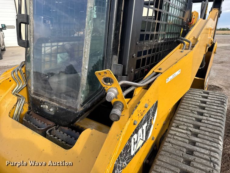 image for item FB7361 2011 Caterpillar 259B3 tracked skid steer loader