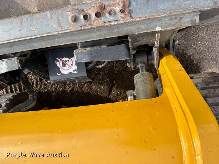 image for item FB7361 2011 Caterpillar 259B3 tracked skid steer loader