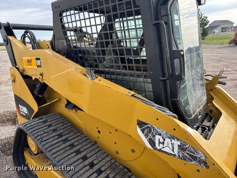 image for item FB7361 2011 Caterpillar 259B3 tracked skid steer loader