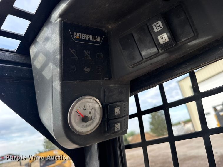 image for item FB7361 2011 Caterpillar 259B3 tracked skid steer loader