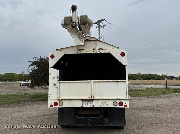 image for item FB7366 2009 International 4300 forestry bucket truck
