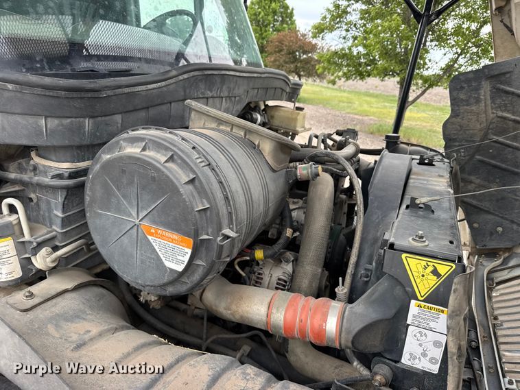 image for item FB7366 2009 International 4300 forestry bucket truck