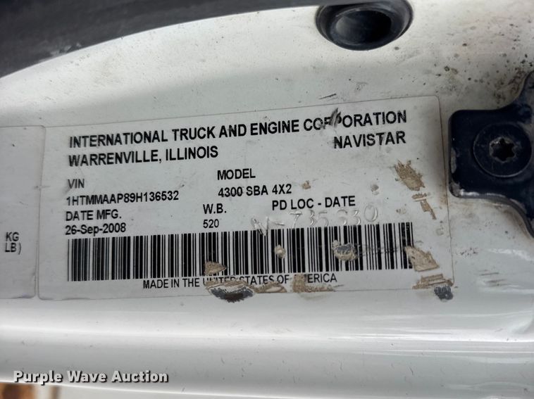 image for item FB7366 2009 International 4300 forestry bucket truck