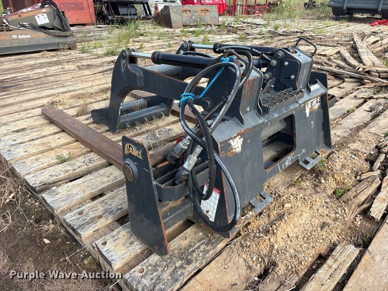 image for item FB8124 AMI Attachments B0500 grapple forks