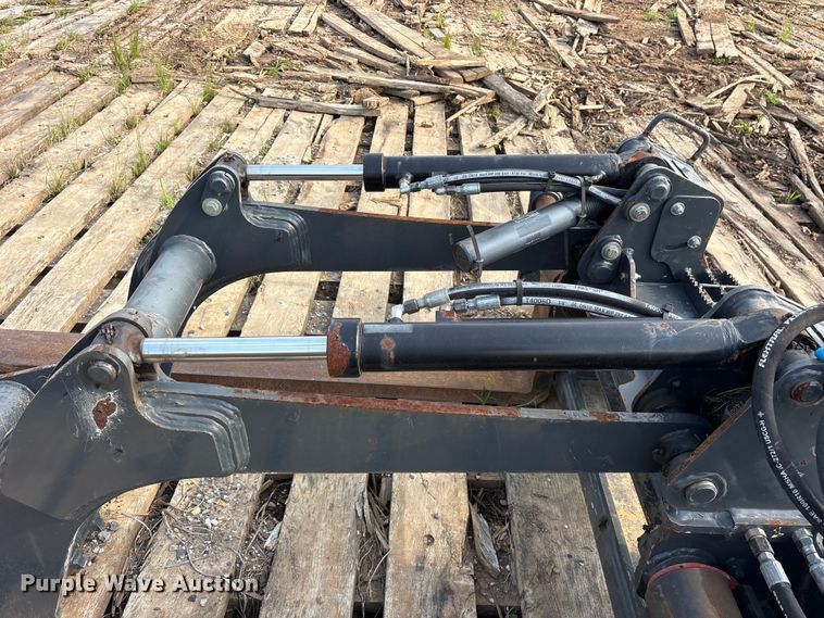 image for item FB8124 AMI Attachments B0500 grapple forks