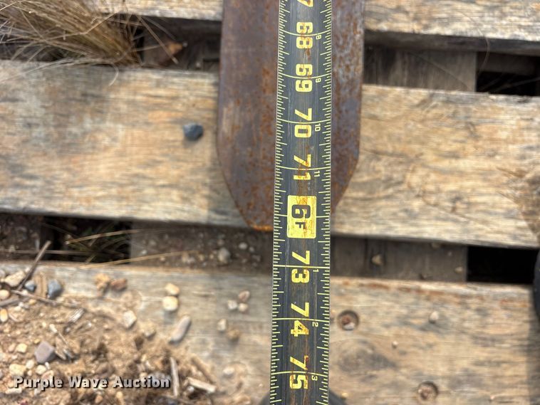 image for item FB8124 AMI Attachments B0500 grapple forks