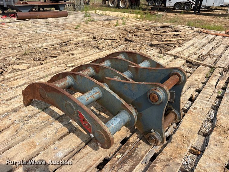 image for item FB8135 2023 Solesbee's C0227910 Excavator rake