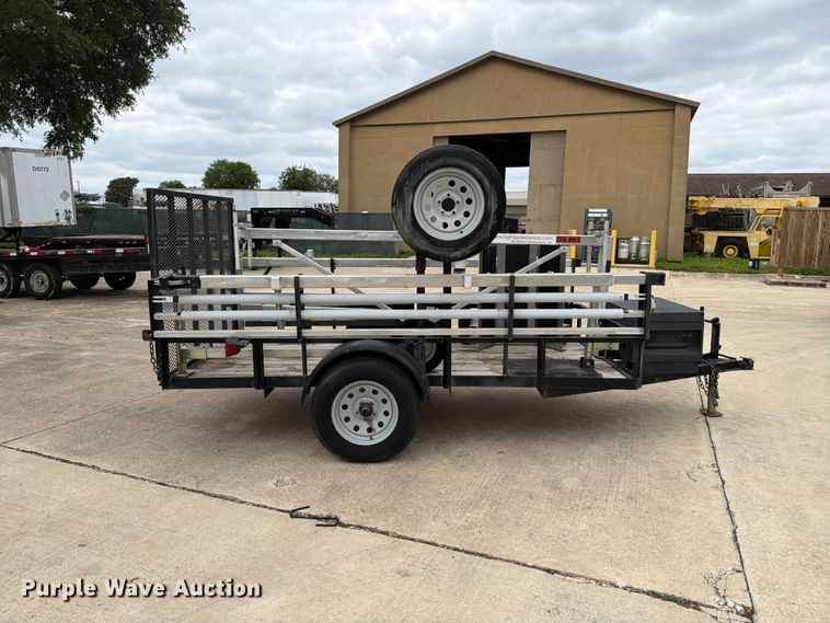 image for item FB8141 Wahoo Innovations PoleDancer light pole setting trailer