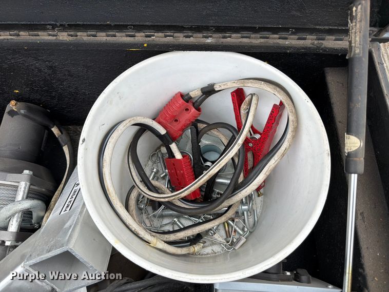 image for item FB8141 Wahoo Innovations PoleDancer light pole setting trailer