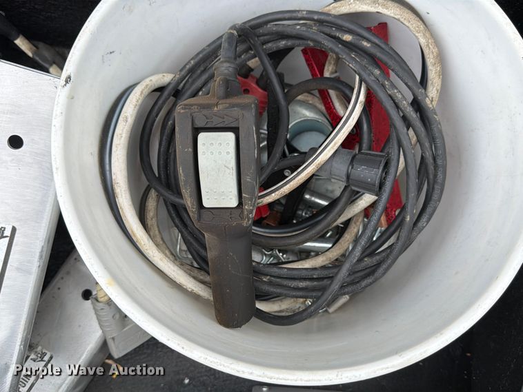image for item FB8141 Wahoo Innovations PoleDancer light pole setting trailer