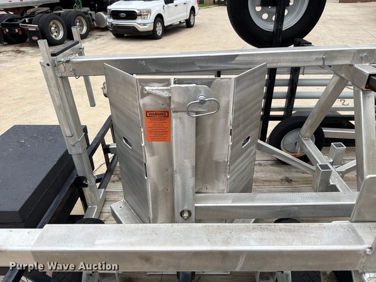 image for item FB8141 Wahoo Innovations PoleDancer light pole setting trailer