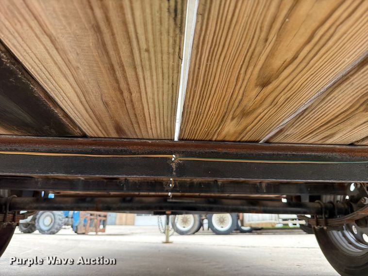 image for item FB8141 Wahoo Innovations PoleDancer light pole setting trailer
