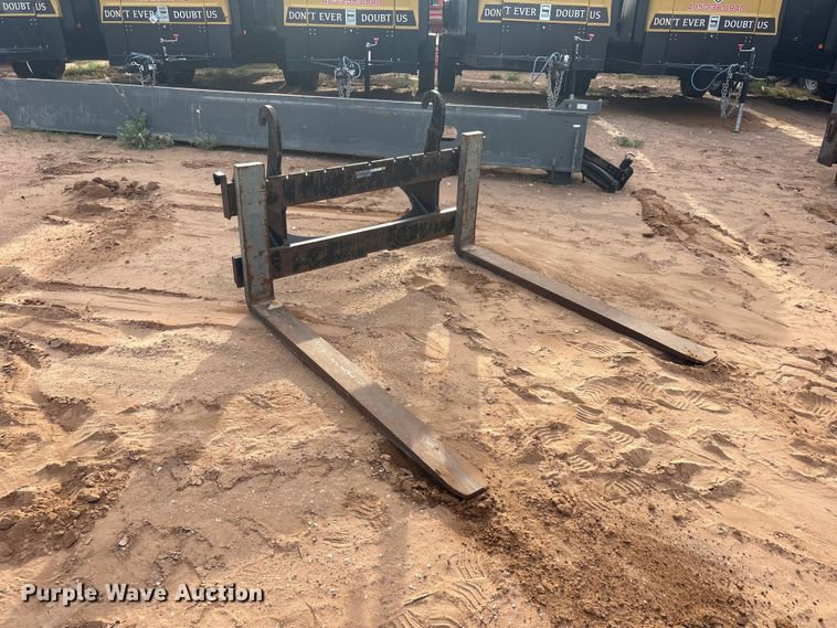 image for item FC2246 John Deere forks