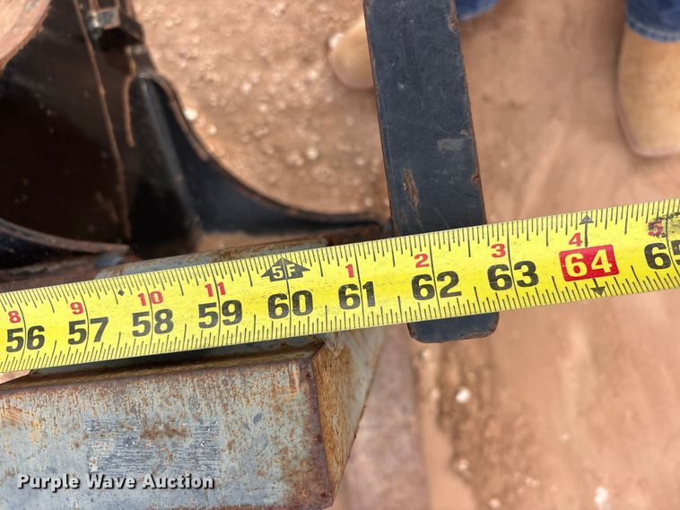 image for item FC2246 John Deere forks