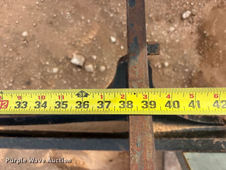 image for item FC2246 John Deere forks