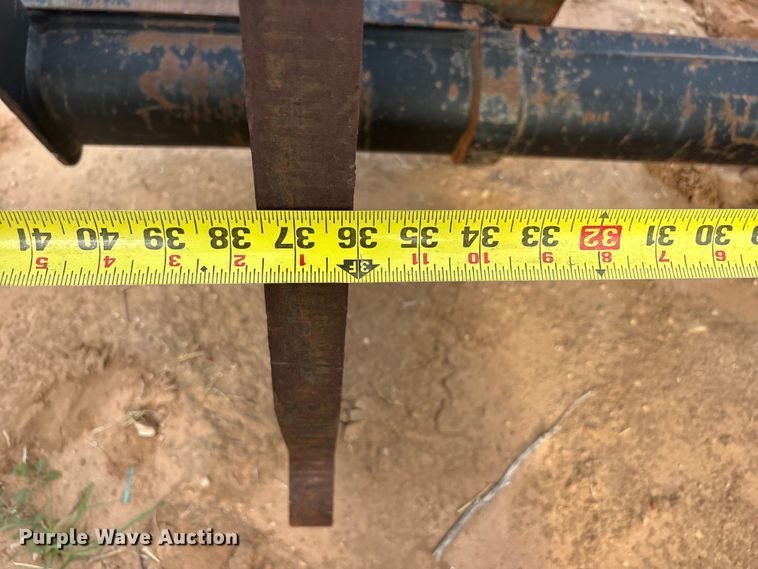 image for item FC2247 Loader forks