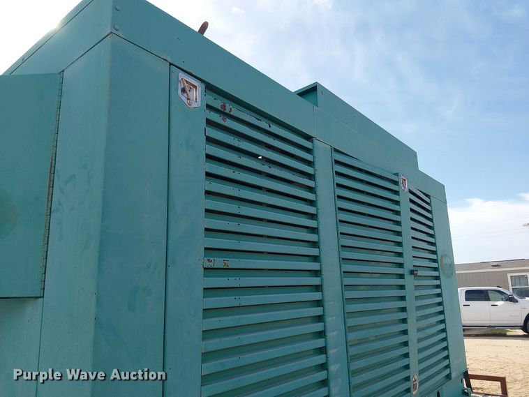image for item FC2252 Cummins Onan 400DFEB generator