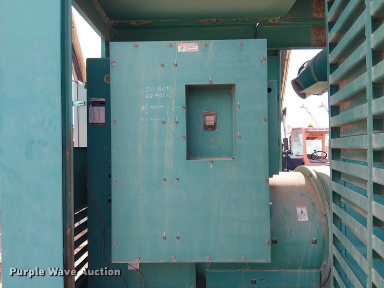image for item FC2252 Cummins Onan 400DFEB generator