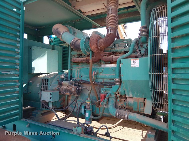 image for item FC2252 Cummins Onan 400DFEB generator