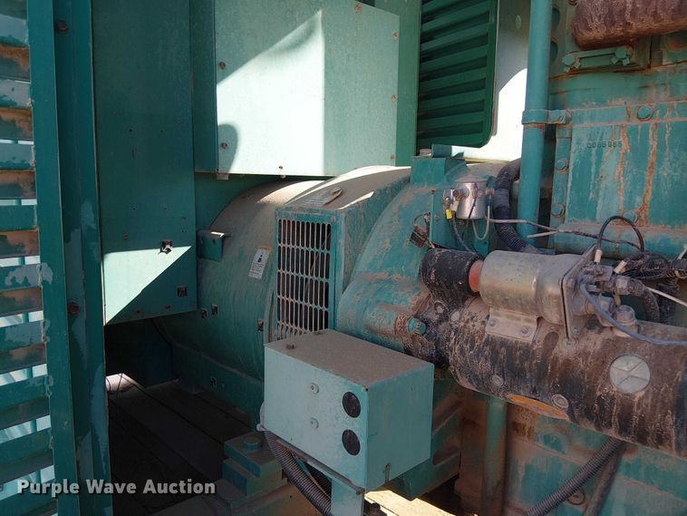 image for item FC2252 Cummins Onan 400DFEB generator