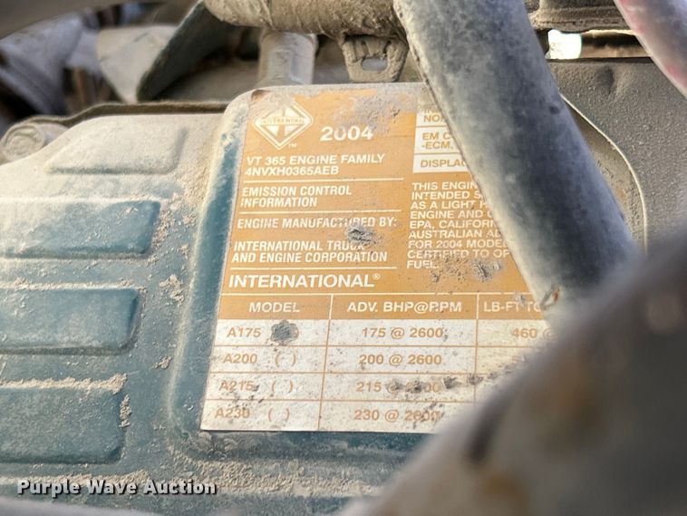image for item FC2518 2005 International 4200 street sweeper truck