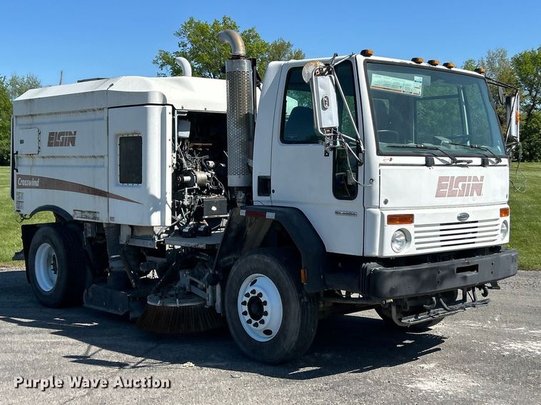 image for item FC2519 2006 Sterling Truck SC8000 street sweeper truck