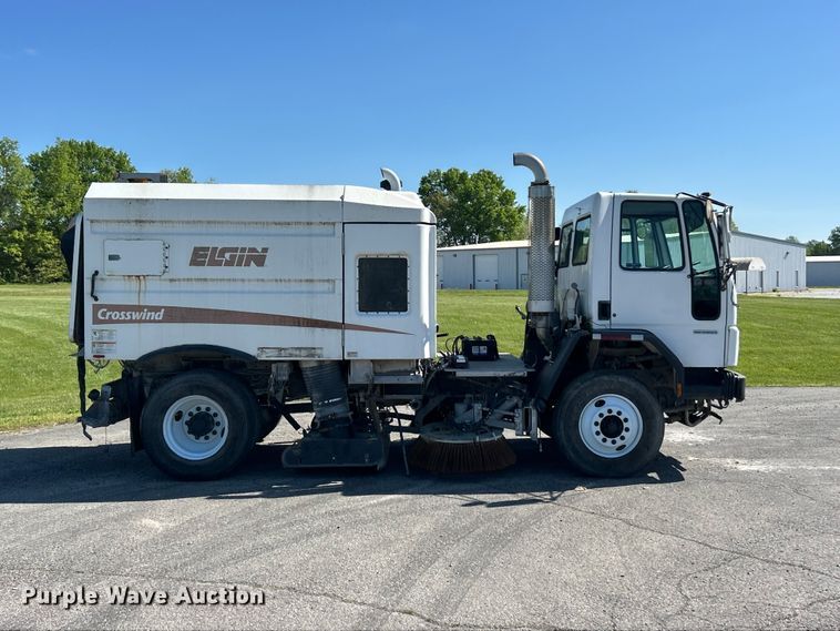 image for item FC2519 2006 Sterling Truck SC8000 street sweeper truck