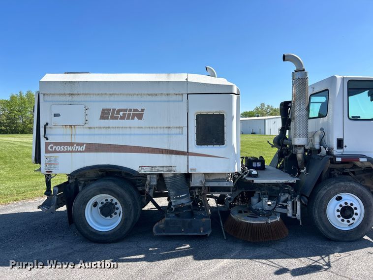image for item FC2519 2006 Sterling Truck SC8000 street sweeper truck