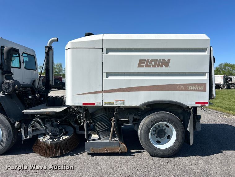 image for item FC2519 2006 Sterling Truck SC8000 street sweeper truck