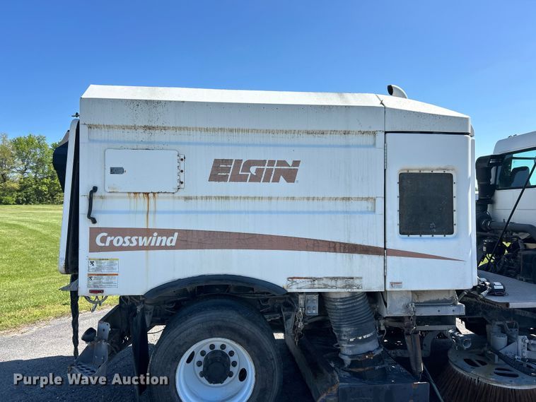 image for item FC2519 2006 Sterling Truck SC8000 street sweeper truck