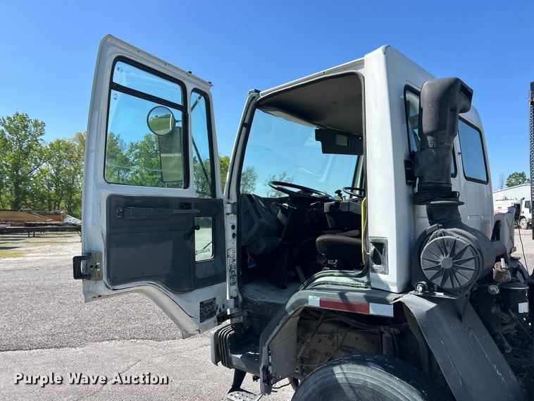 image for item FC2519 2006 Sterling Truck SC8000 street sweeper truck