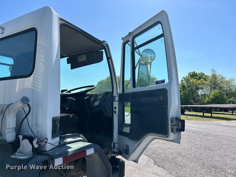 image for item FC2519 2006 Sterling Truck SC8000 street sweeper truck