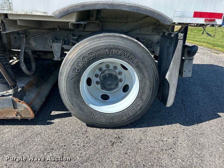 image for item FC2519 2006 Sterling Truck SC8000 street sweeper truck